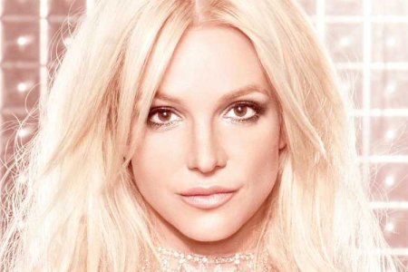britney spears just wait golden globes