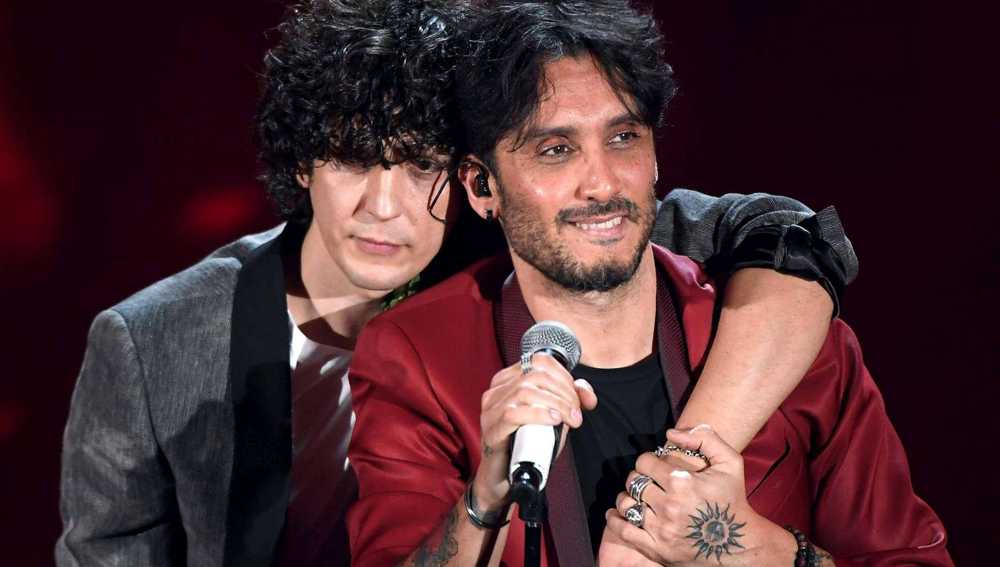 Gi A Sanremo E Soprattutto Durante L ospitata A C Posta Per Te 