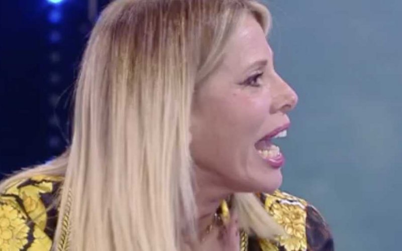 alessia amrcuzzi eva henger litigata video