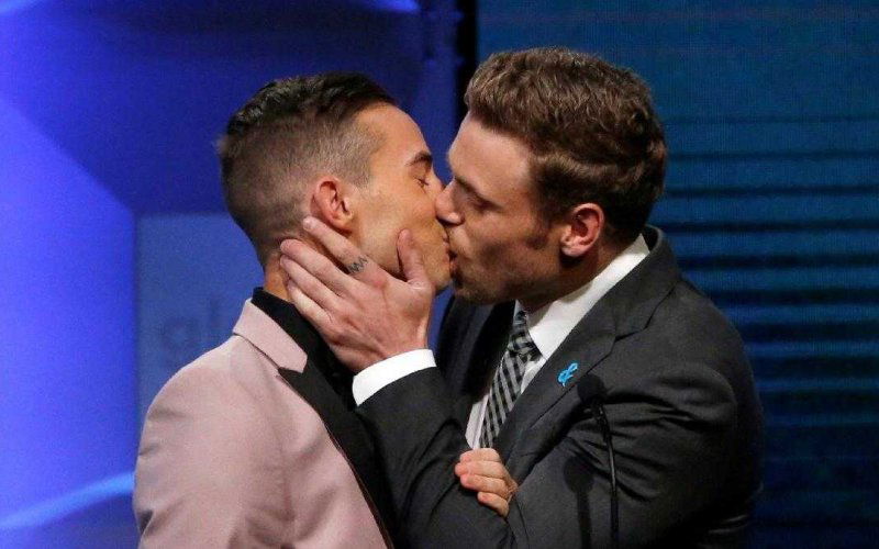 gus kenworthy adam rippon gay kiss glaad