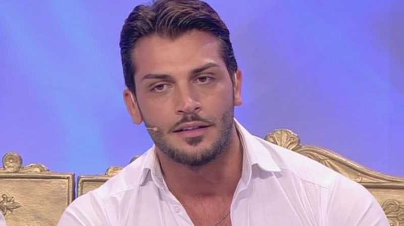 uomini-e-donne-mariano-catanzaro-lascia-il-programma-mariano-catanzaro-uomini-e-donne-800x449