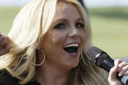 britney natural woman sing live video