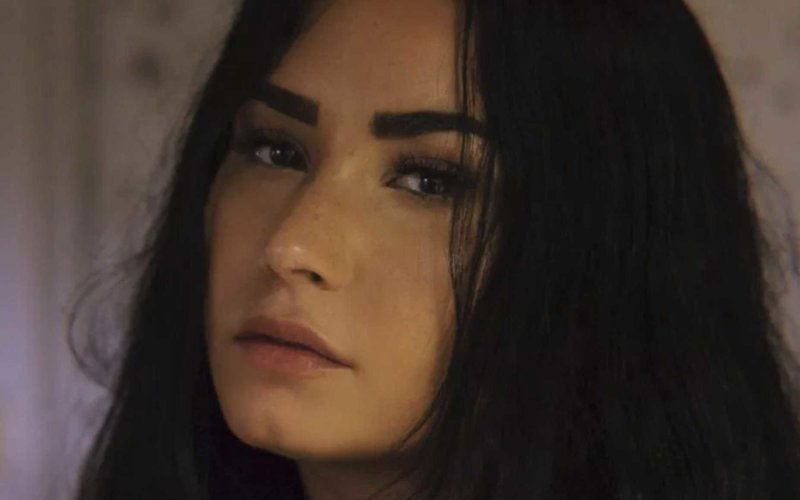 demi lovato sober 911 ambulance