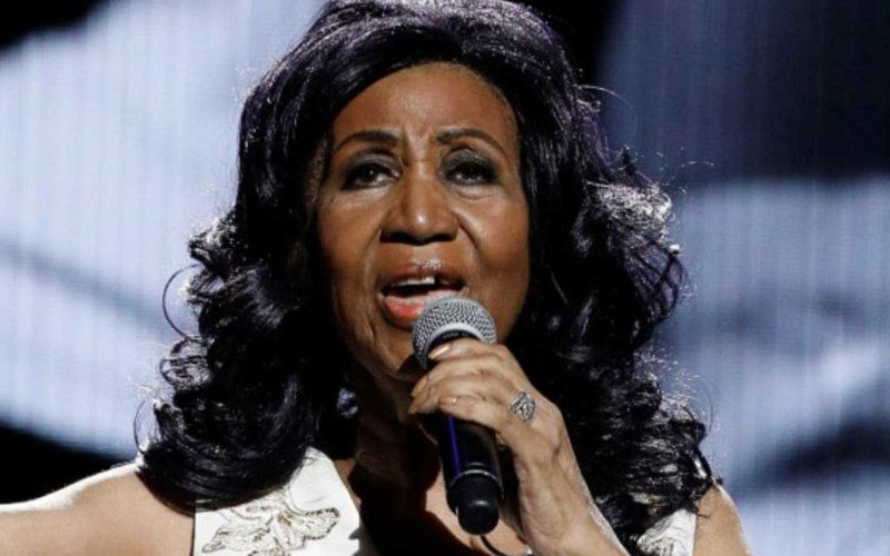 aretha franklin dead morta died omg
