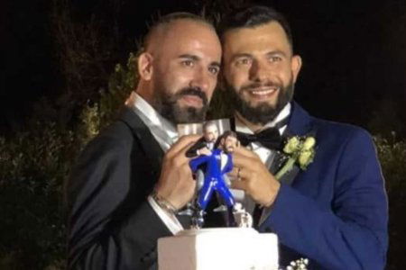 coppia gay municipio