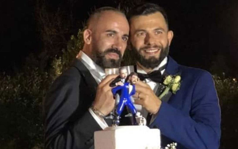 coppia gay municipio
