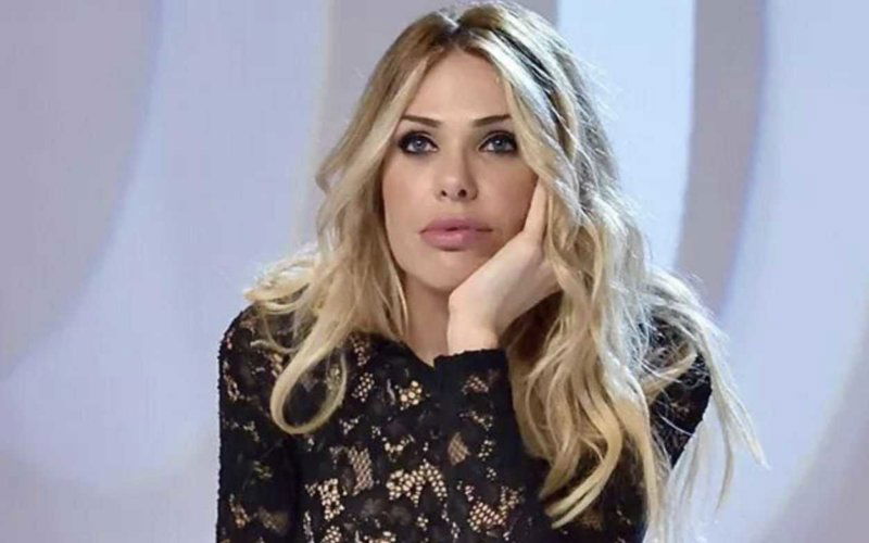 ilary blasi lascia le iene