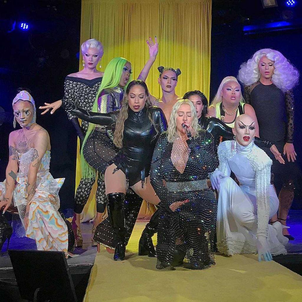 Christina Aguilera Show Con Le Drag Queen Di Rupaul Video Bitchyf 