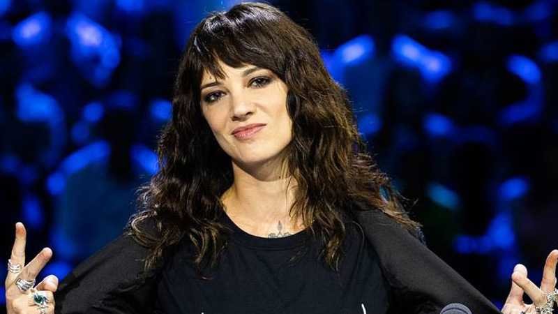 asia argento addio x factor bancone fedez mara maionchi