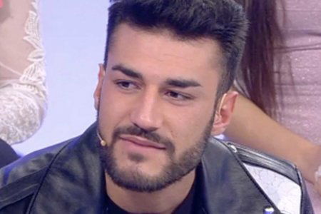 lorenzo riccardi piange lacrime uomini