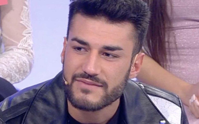 lorenzo riccardi piange lacrime uomini