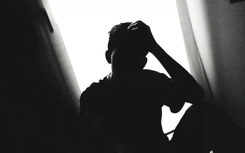 omofobia gay padre figlio 15 anni