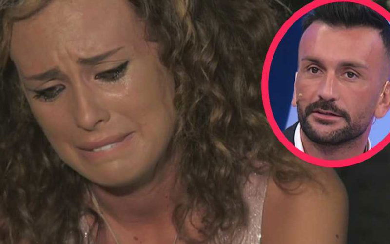 Sara Affi Fella e il suo ex Nicola Panico al supermercato.