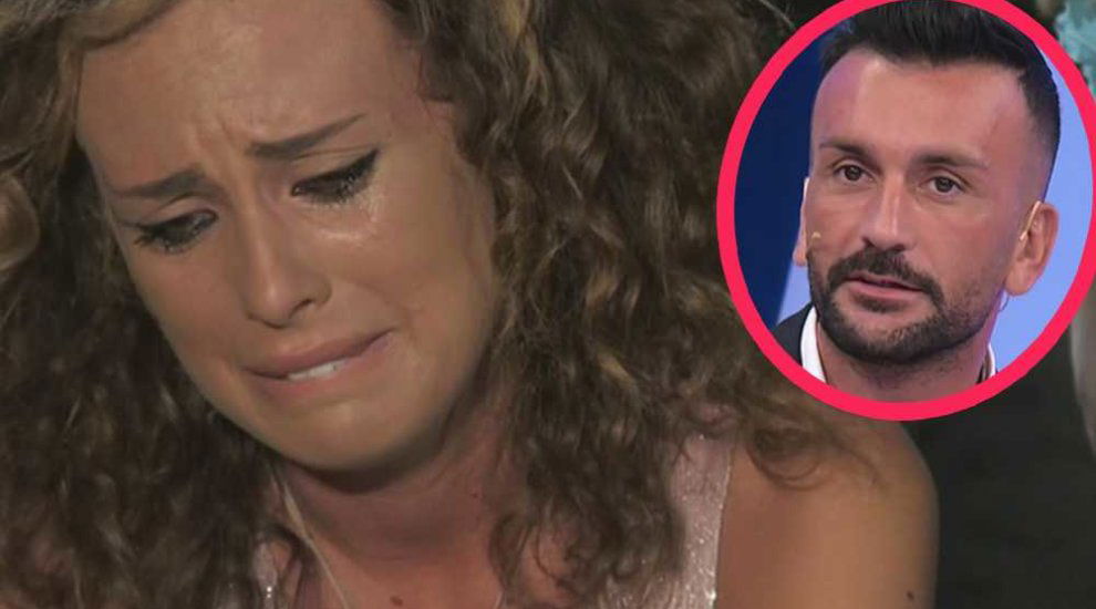 Sara Affi Fella e il suo ex Nicola Panico al supermercato.
