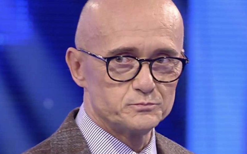 alfonso signorini faccia grande fratello vip