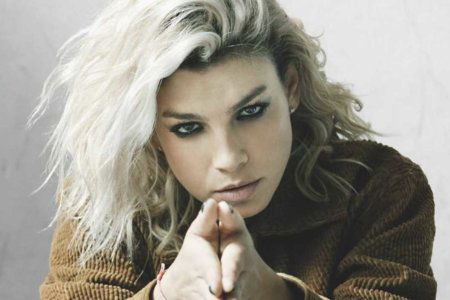 emma marrone crisi album essere qui