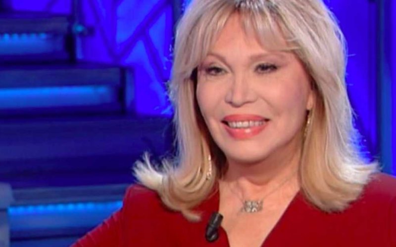 Amanda Lear trans