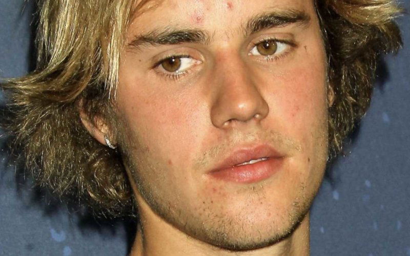 justin bieber tatuaggio in faccia