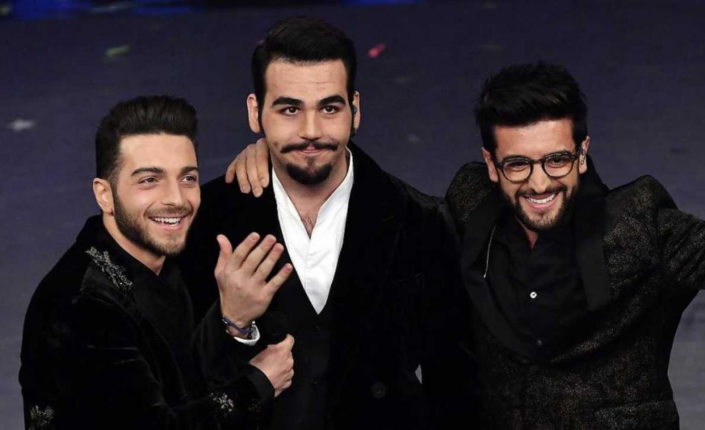 il volo offese dei giornalisti