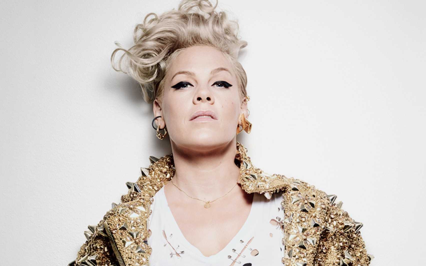 P!nk annuncia un nuovo album e canta un'anteprima del nuovo singolo