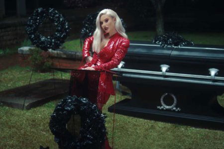 Iggy Azalea Sally Walker