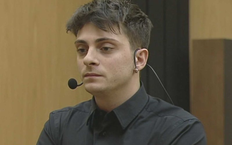 alessandro casillo amici ritiro abbandono verita maria
