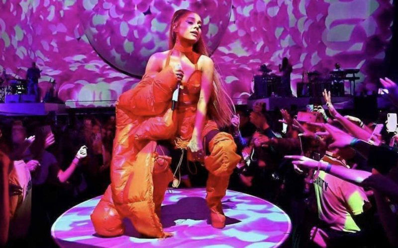 ariana grande steal ring anello fan