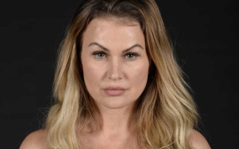 eva henger isola dei famosi fogli riccardo
