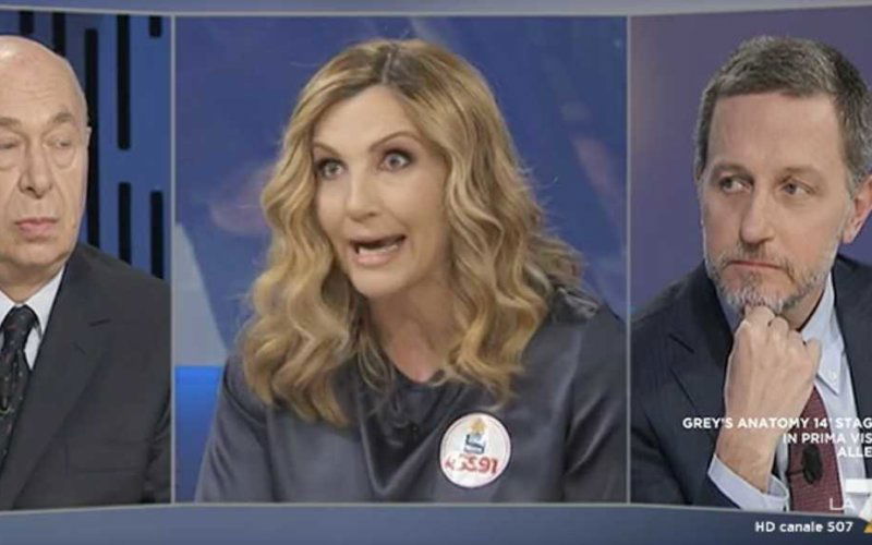 lorella cuccarinio la7 otto e mezzo