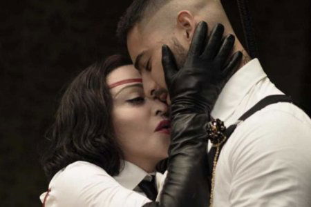 madonna medellin sales copie maluma