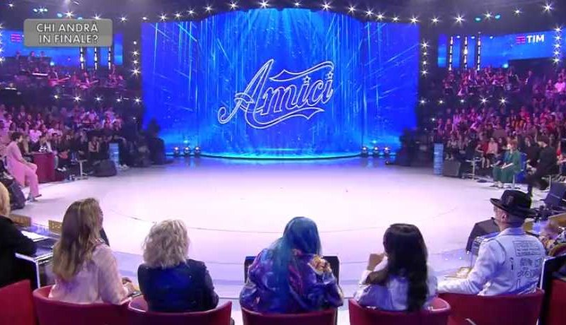 Amici 18