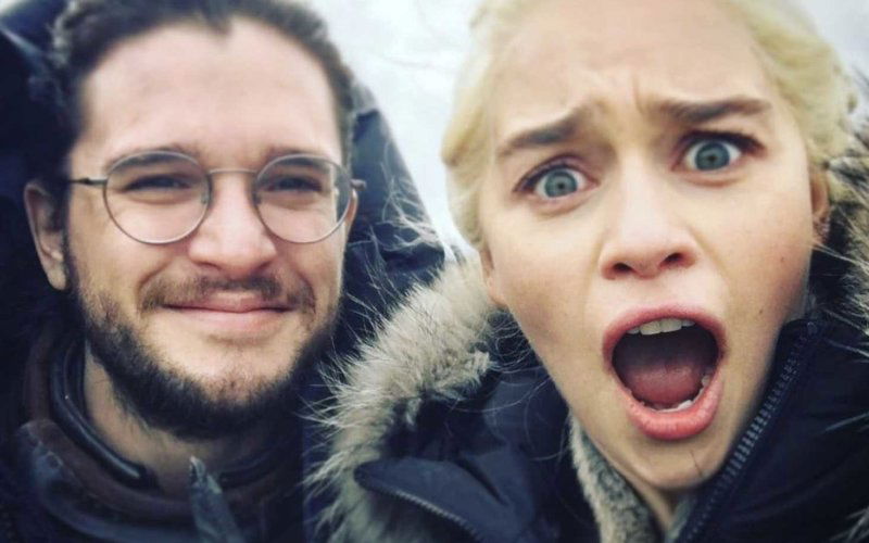 Kit Harington ed Emilia Clarke