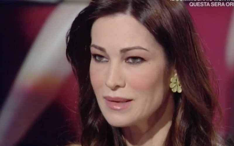Manuela Arcuri Simone Coppi