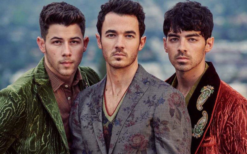 jonas brothers happyness album debut sales