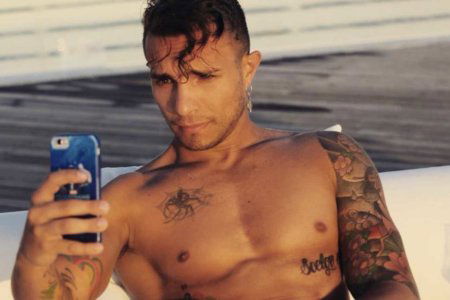 marco carta gay fidanzato sirio