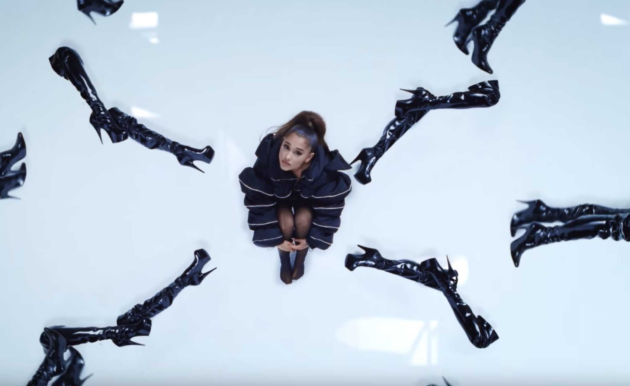 Ariana Grande, In My Head: ecco il video ufficiale | Archivio Biccy.it