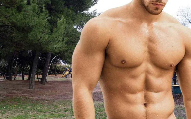 uomo ragazzo ancona zaino parco la cittadella