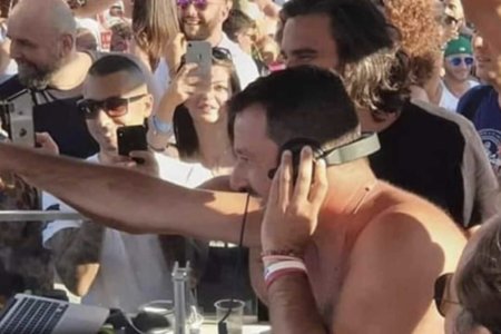 Matteo Salvini Papeete Beach