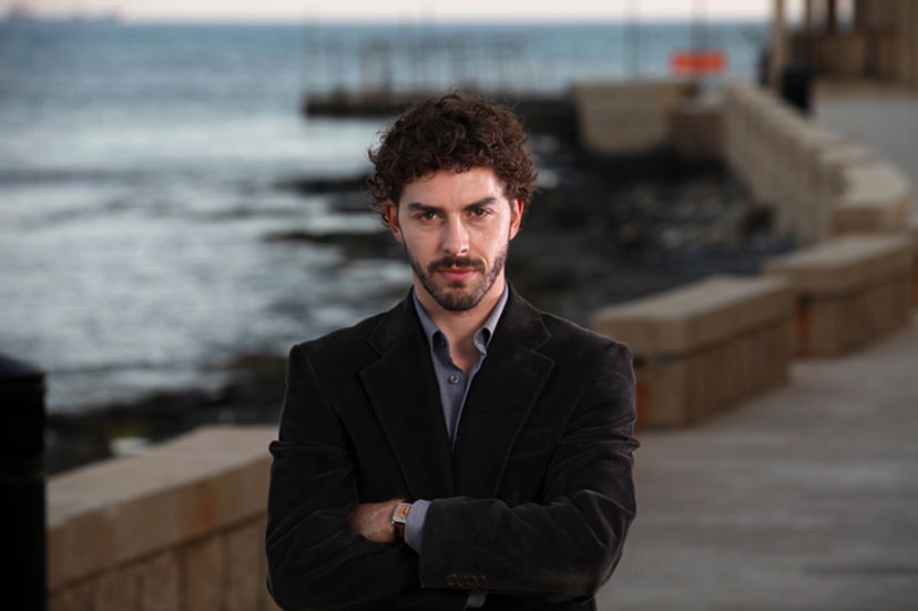 Ascolti Tv, 8 novembre 2015: Il giovane Montalbano a 5,1 mln; Il Segreto a 4,1 mln preview