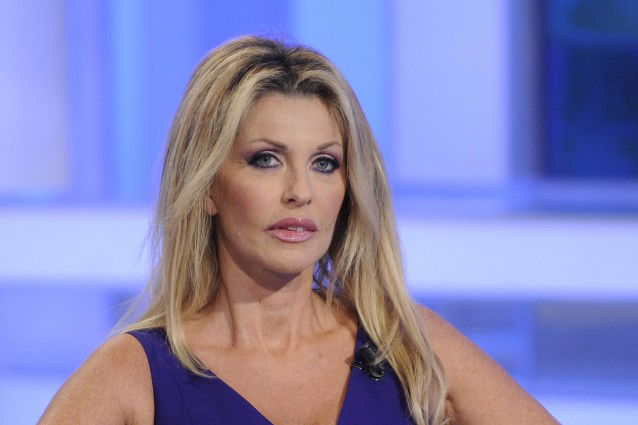 Paola Ferrari a 90° minuto: ecco come sarà, anticipazioni e dichiarazioni su Paola Perego e Barbara d’Urso article-post