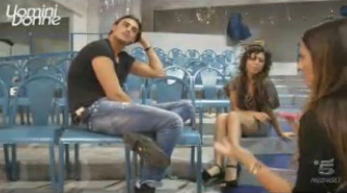 Uomini e Donne, puntata del 19 ottobre: confronto tra Francesco e Jessica; Teresanna decide di chiudere la storia – FOTO preview