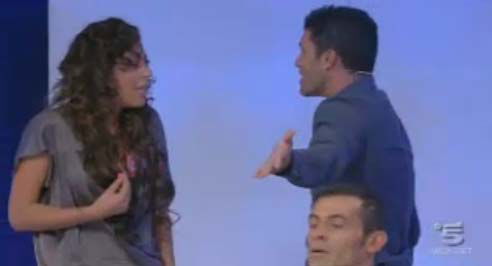 Uomini e Donne, puntata dell’11 ottobre: Francesco chiede un confronto con Jessica – FOTO article-post