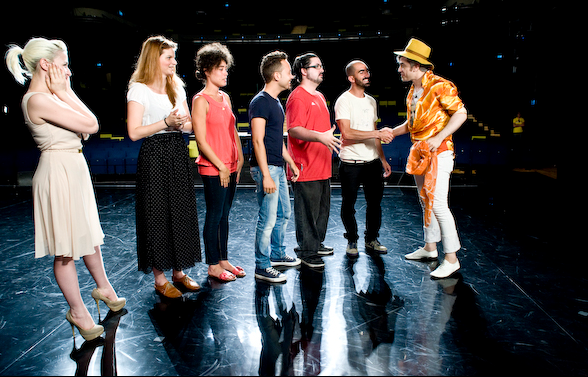 X Factor 6, ecco chi passa agli Home Visit. I giudici conoscono le loro categorie – FOTO preview