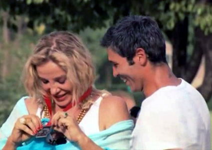 Pechino Express, quarta puntata: rientrano gli attori Debora e Alessandro che eliminano Simona ed il figlio Francesco preview