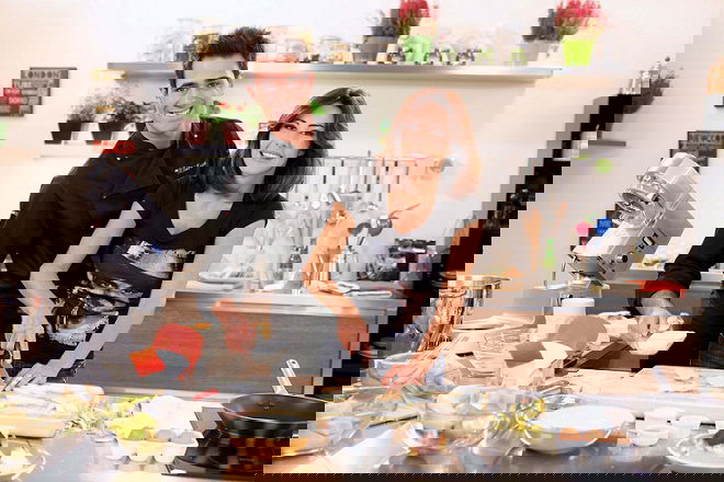 Hollyfood – L’appetito vien guardando, da oggi su La5 il nuovo programma culinario con Emanuela Folliero e lo chef Roberto Valbuzzi preview