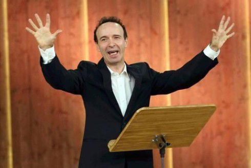 Ascolti Tv, 17 dicembre 2012: La più bella del mondo è boom con 12,6 mln; Miracolo nella 34a strada a 3,4 mln article-post