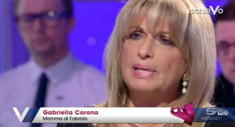 La madre di Corona in esclusiva a Verissimo: “Fabrizio vittima del sistema”. Appello al Presidente Napolitano – FOTO preview