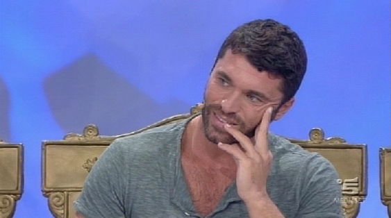 Uomini e Donne, anticipazioni puntata di oggi 10 gennaio: Diego abbandona il trono preview