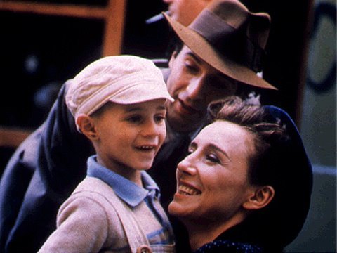 La vita è bella, il capolavoro di Roberto Benigni, stasera su RaiUno nella Giornata della Memoria article-post