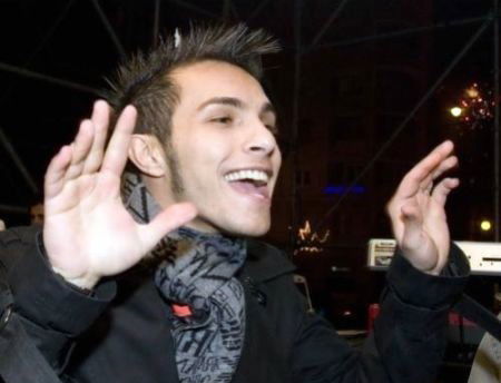 Marco Carta guarisce dalla peritonite: “Adesso sto meglio”. In uscita il cofanetto dei 5 dischi e annuncia due concerti a Milano e Roma article-post
